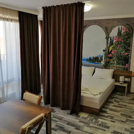 флора 3* Ahyolu