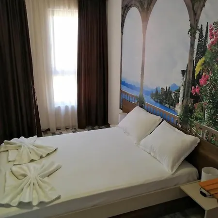 Konukevi флора 3*