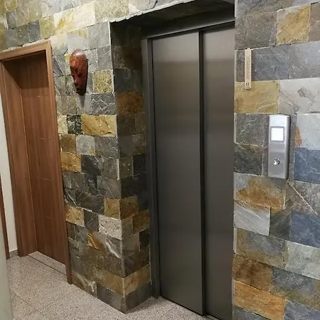 Konukevi флора 3*