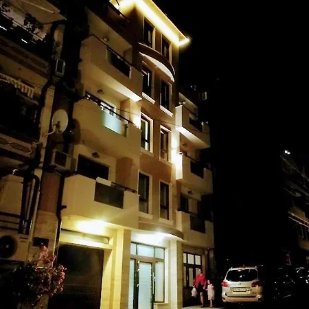 флора Konukevi Ahyolu